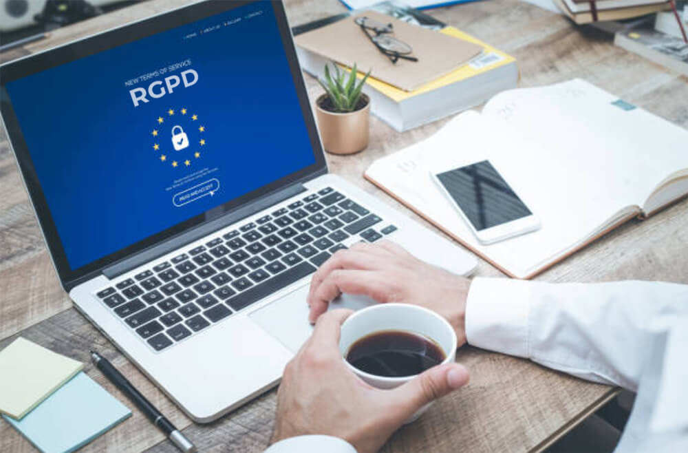 RGPD : élaborez votre charte informatique en 9 points clés.